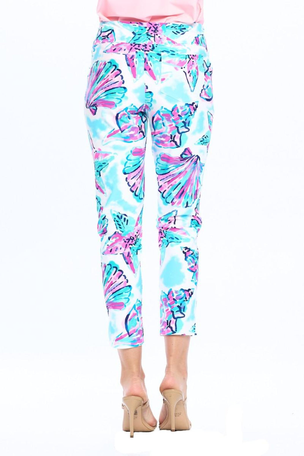 Sky Shells Cropped Legging