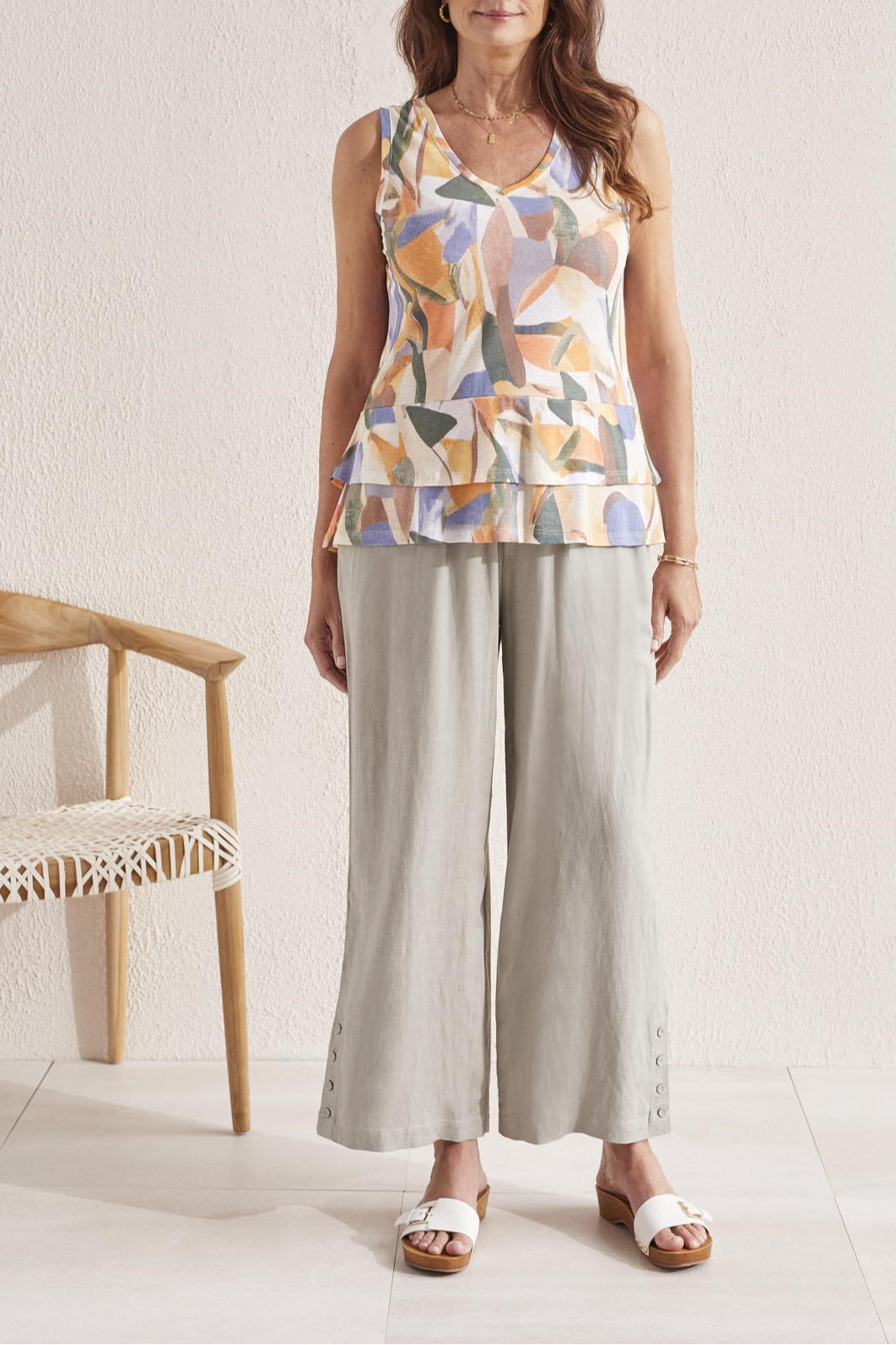 Sleeveless top with double frill