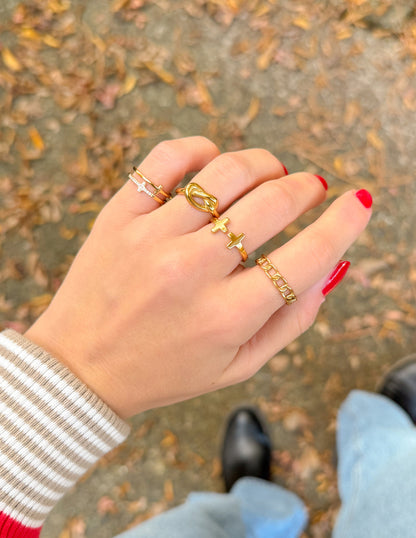 Gold Knot Ring